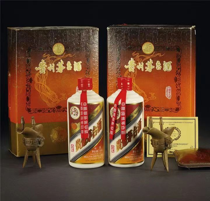 华南热作学院礼盒茅台酒回收